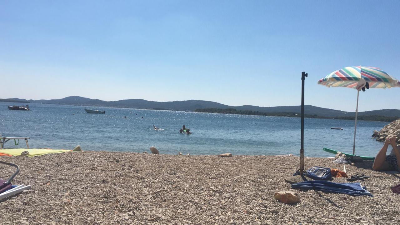 Apartman Nena Turanj Dış mekan fotoğraf
