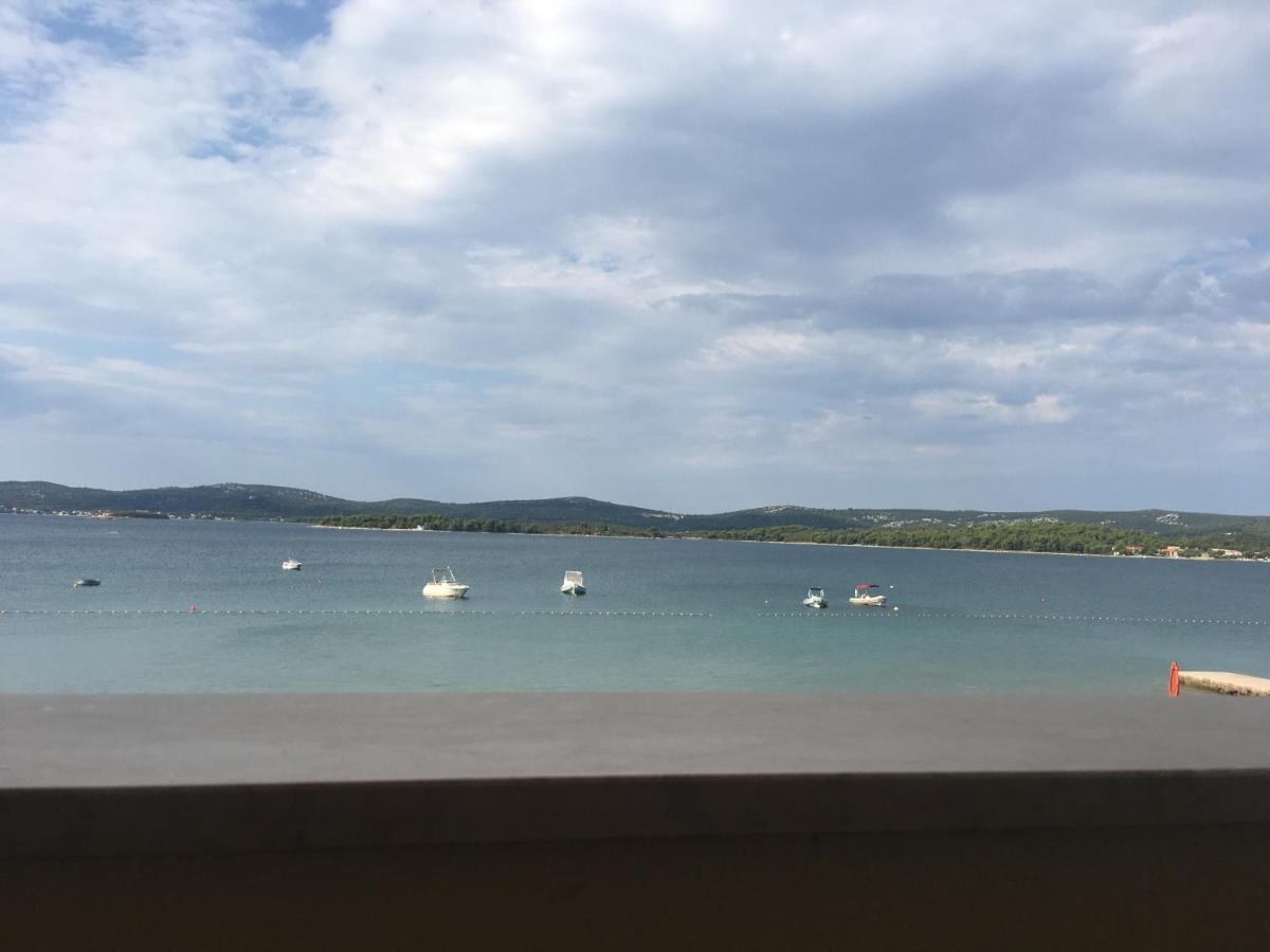 Apartman Nena Turanj Dış mekan fotoğraf